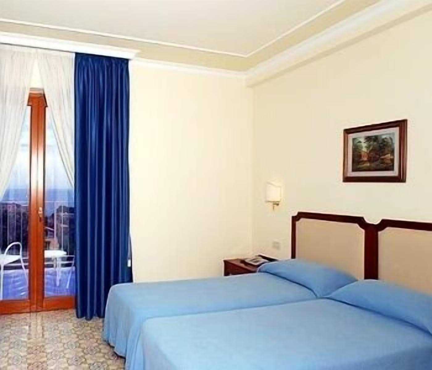 Hotel Tirrenia Sorrento Eksteriør billede