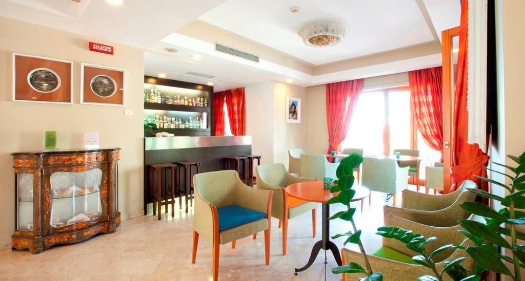 Hotel Tirrenia Sorrento Eksteriør billede