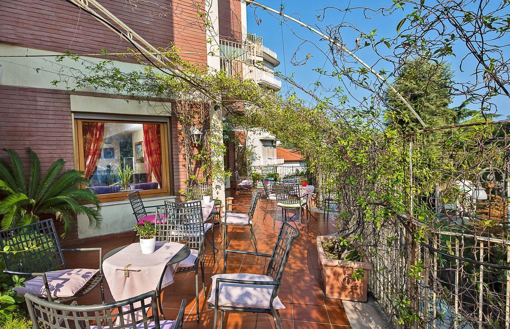 Hotel Tirrenia Sorrento Eksteriør billede