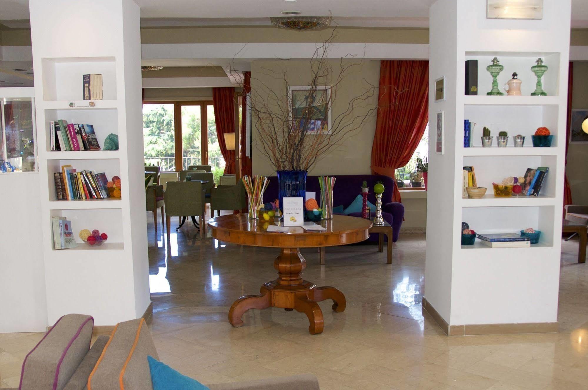 Hotel Tirrenia Sorrento Eksteriør billede