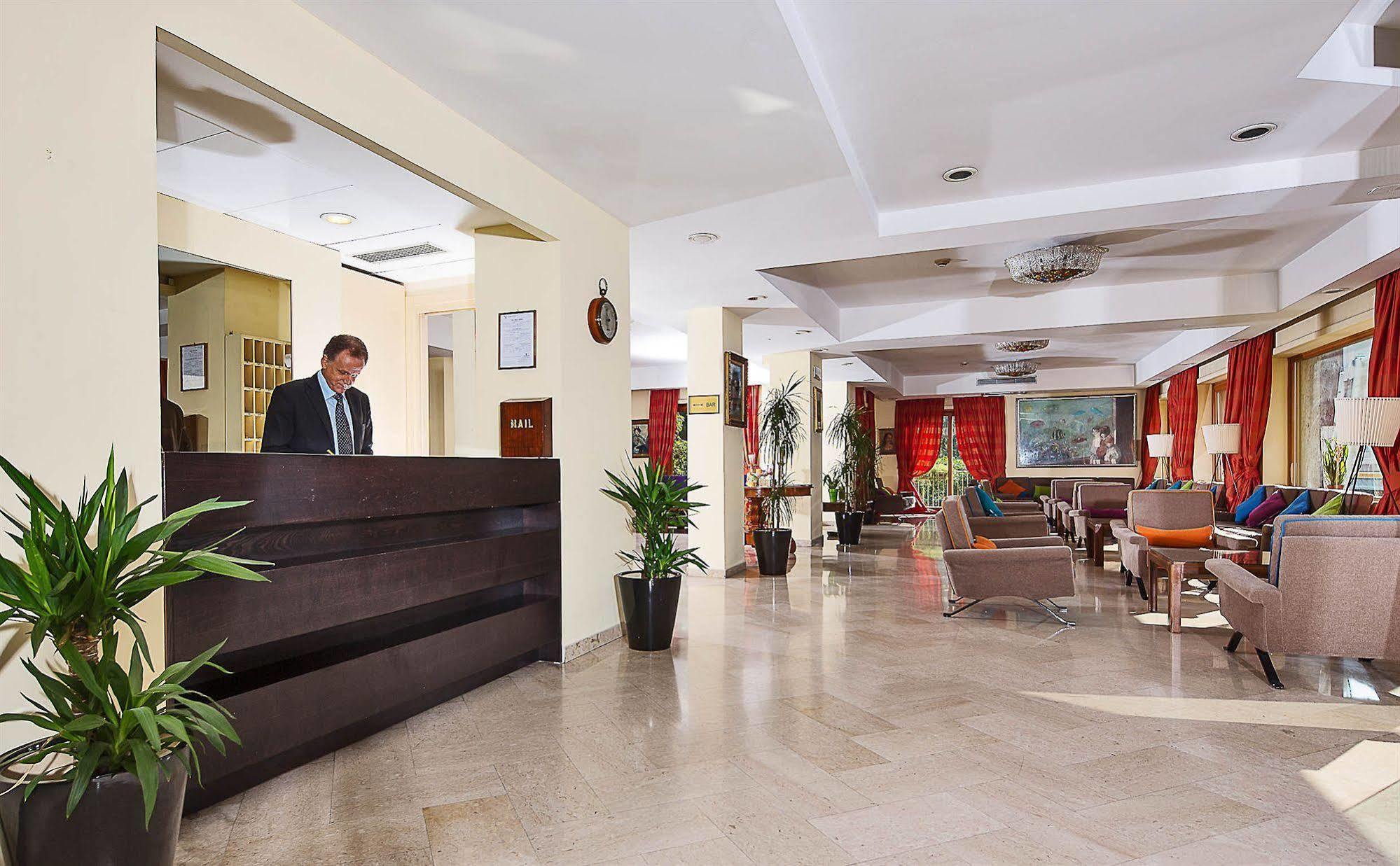 Hotel Tirrenia Sorrento Eksteriør billede